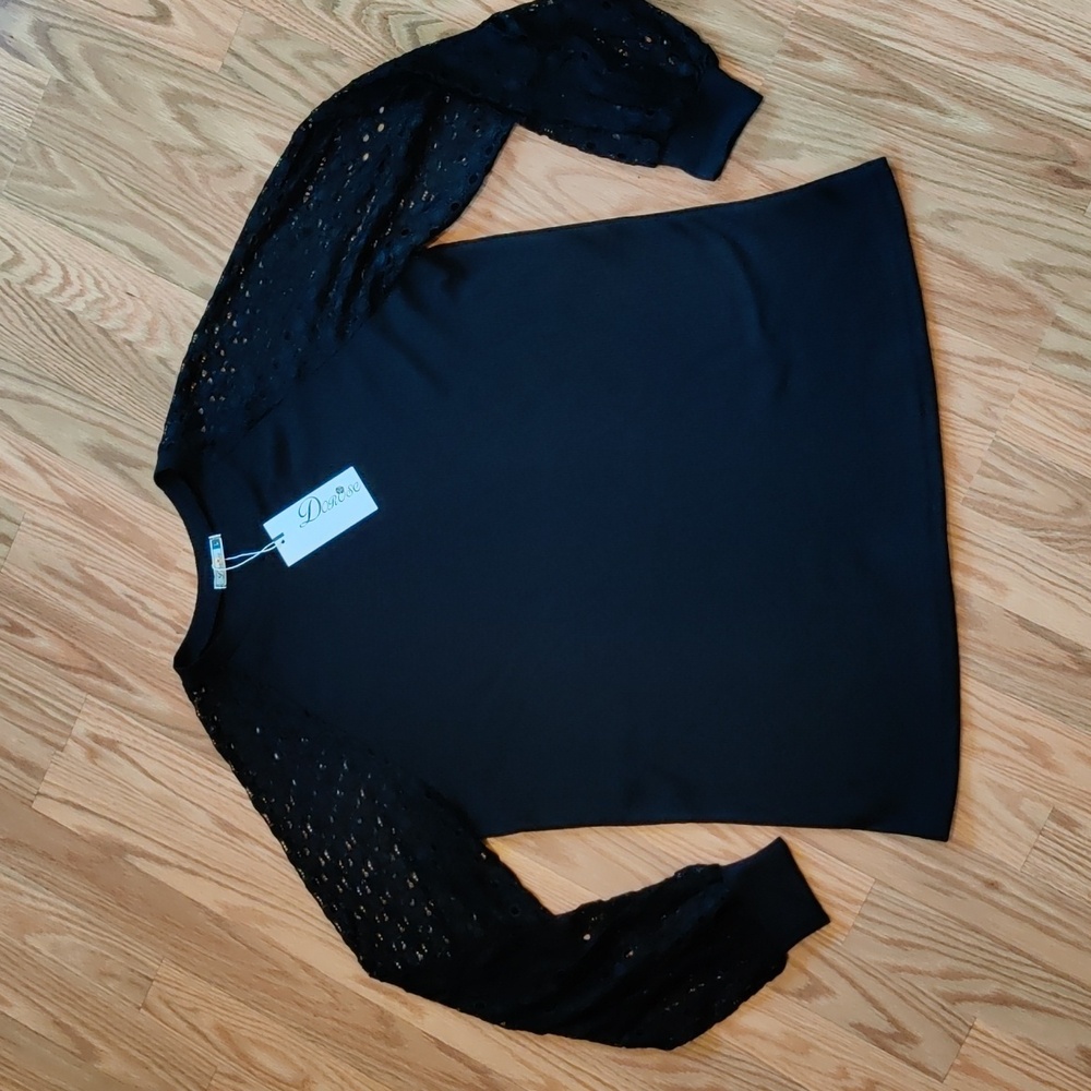 Lace Sleeve Ribbed Top - Picture 2 of 5